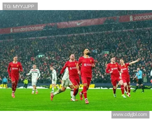 怒火中烧!基恩炮轰曼联众将“怕了西汉姆”,红魔魂魄何在?